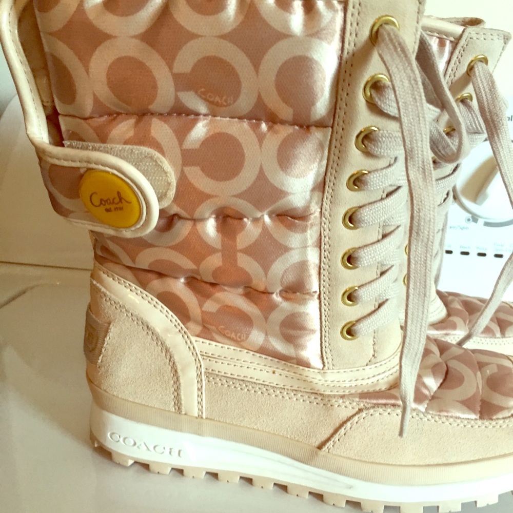 Coach snow boots